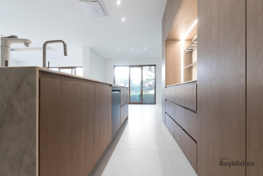 saviola-p33-04 사비올라 P33 - 주방 도어